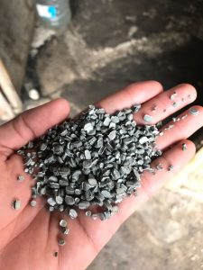 biji plastik hdpe abu abu